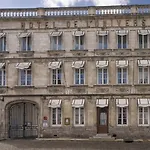 De L'univers Hotel