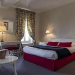 Hotel De L'univers