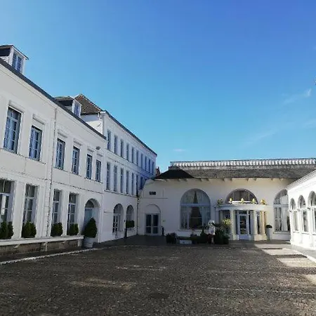 De L'univers Hotel 4*