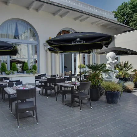 De L'univers Hotel 4*