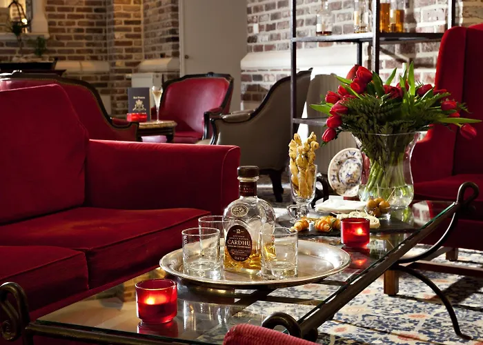 Hotel De L'univers 4*