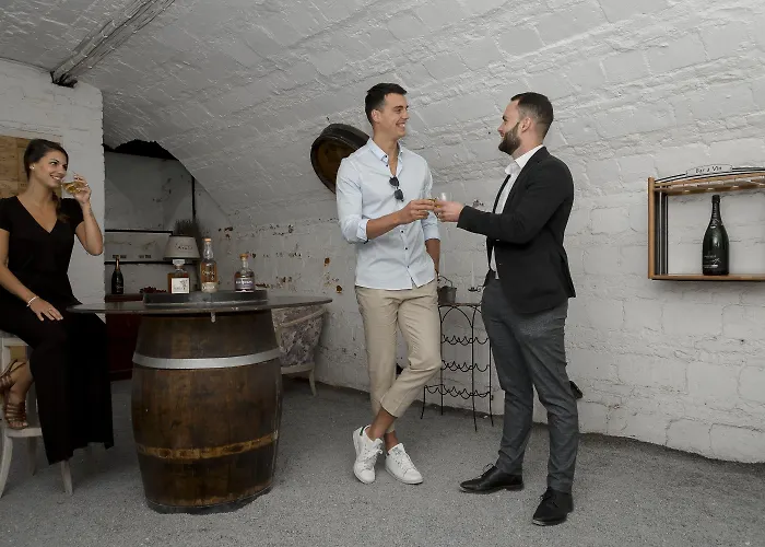 De L'univers Hotel 4*