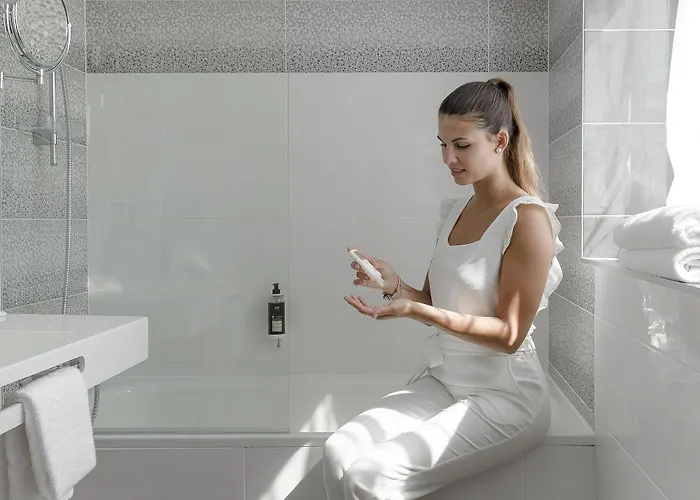 De L'univers Hotel 4*