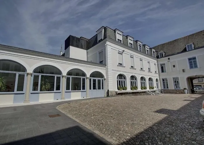 Hotel De L'univers 4*